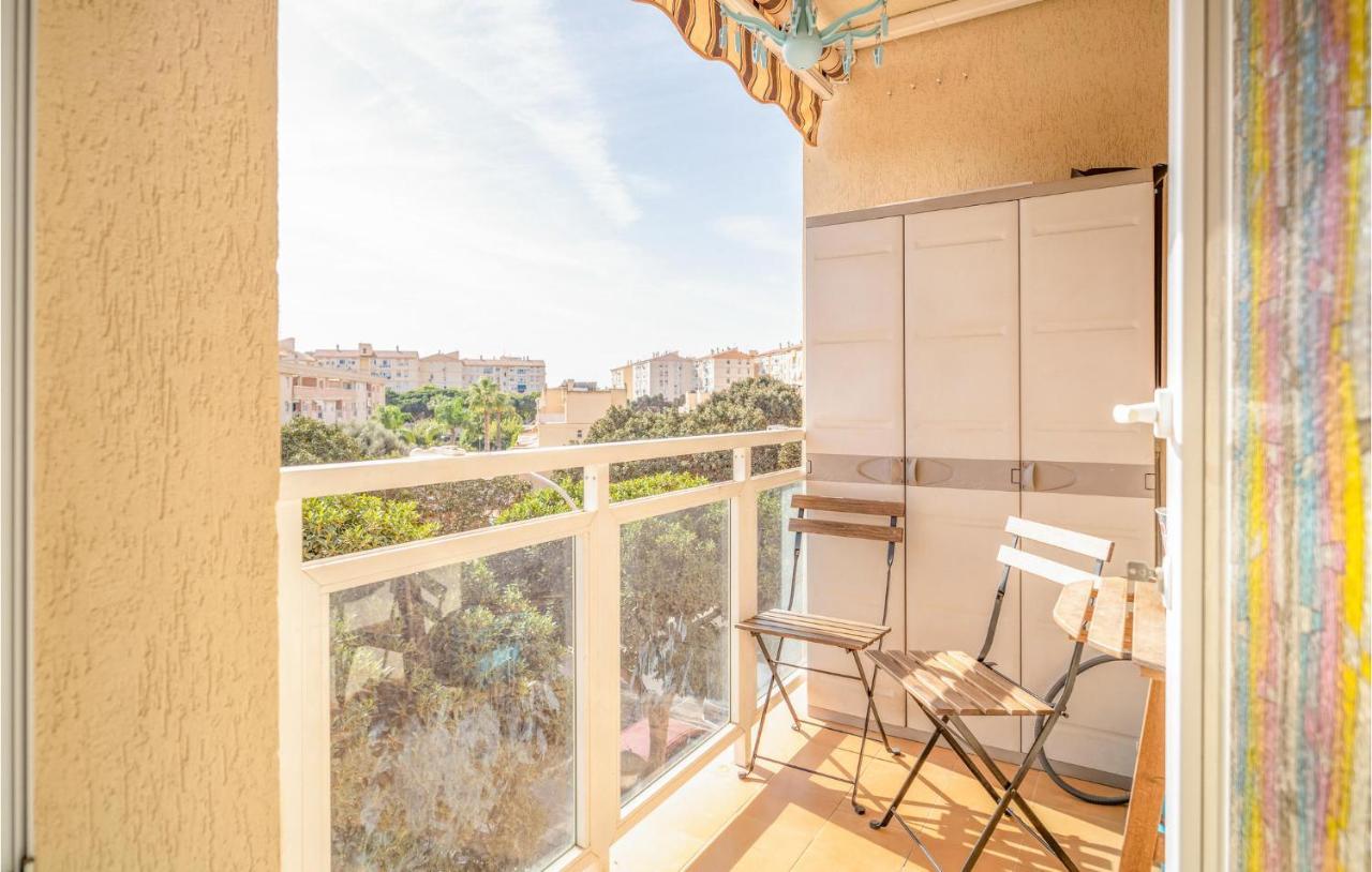Cozy Apartment With Pool Torremolinos Exterior photo